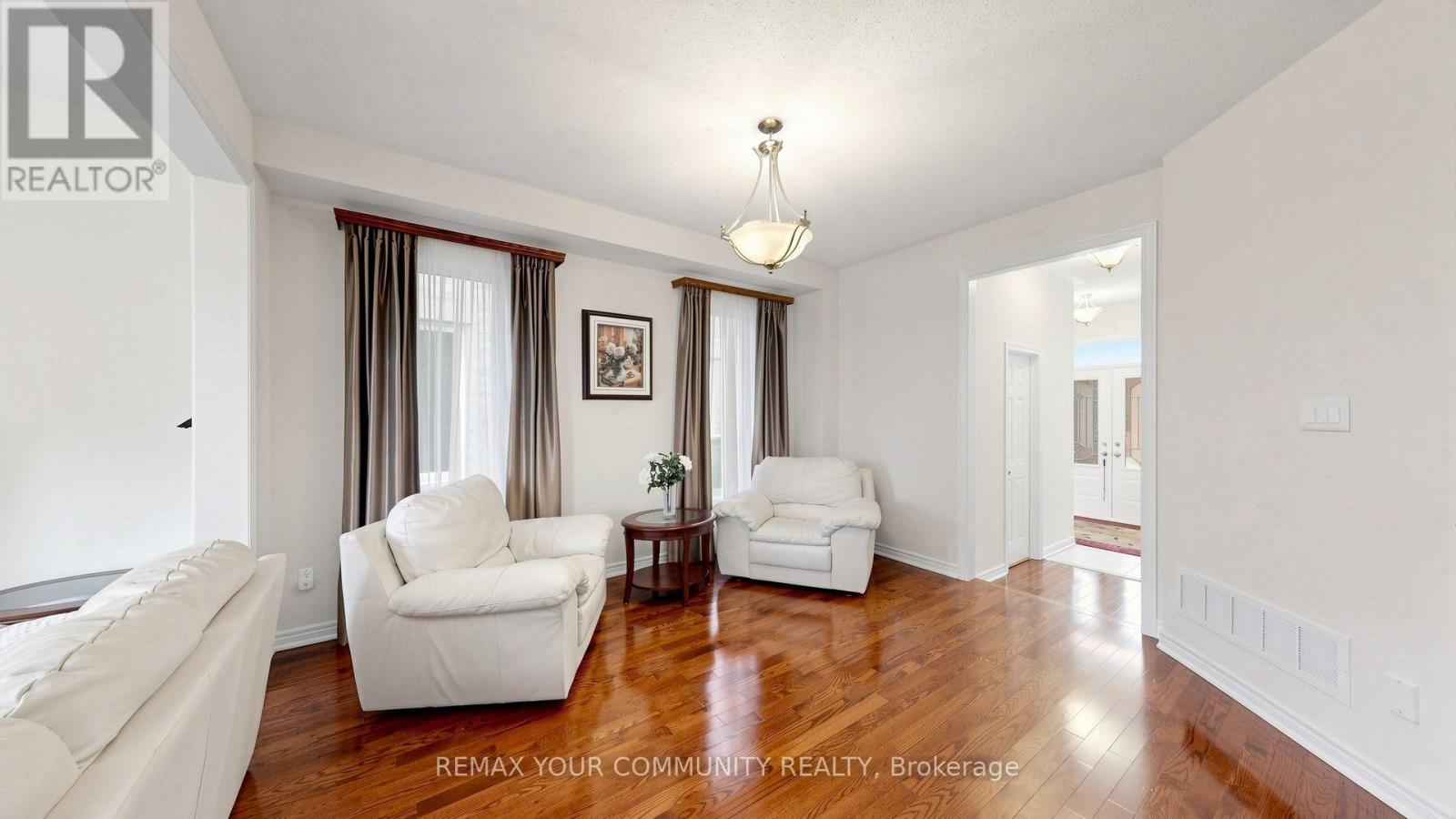 6 HOMERTON AVENUE - 2