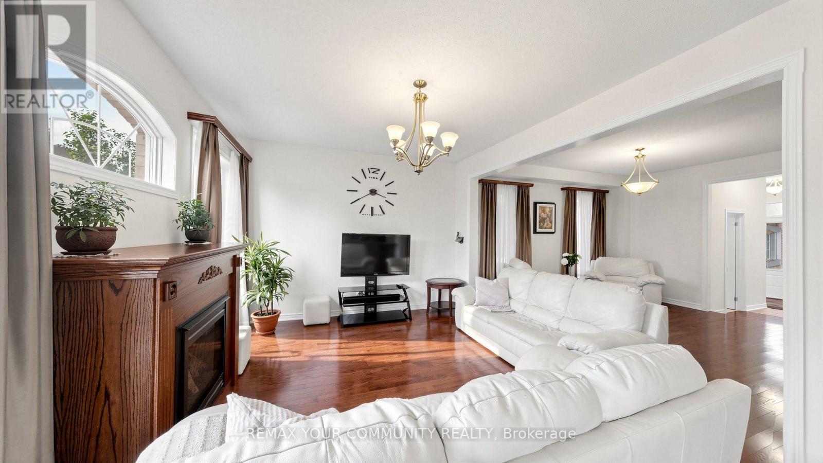 6 HOMERTON AVENUE - 6