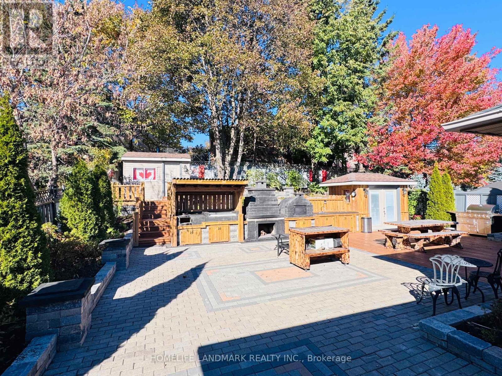 274 EDGEHILL DRIVE - 36