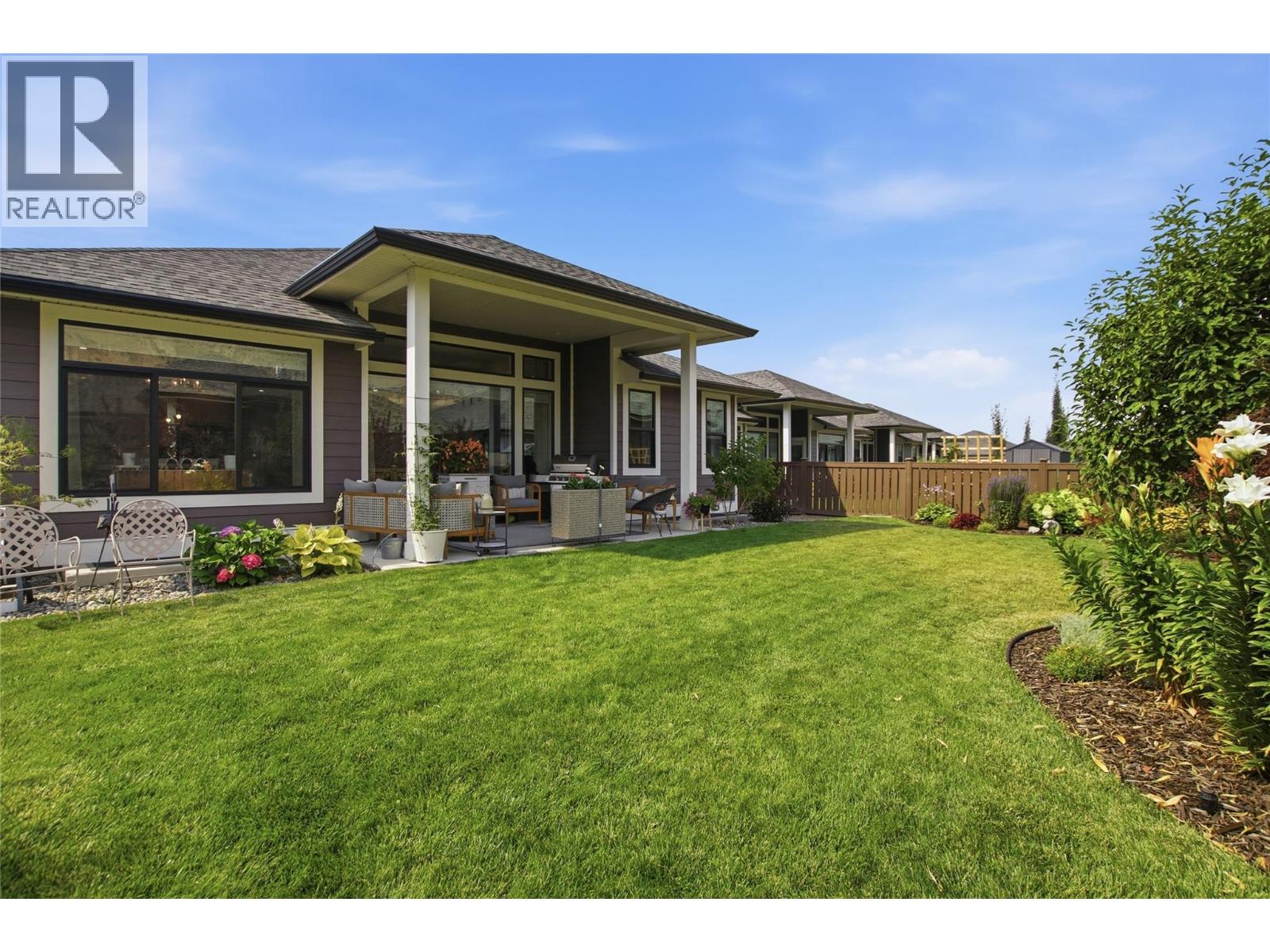 #309 641 SHUSWAP E Road - 6