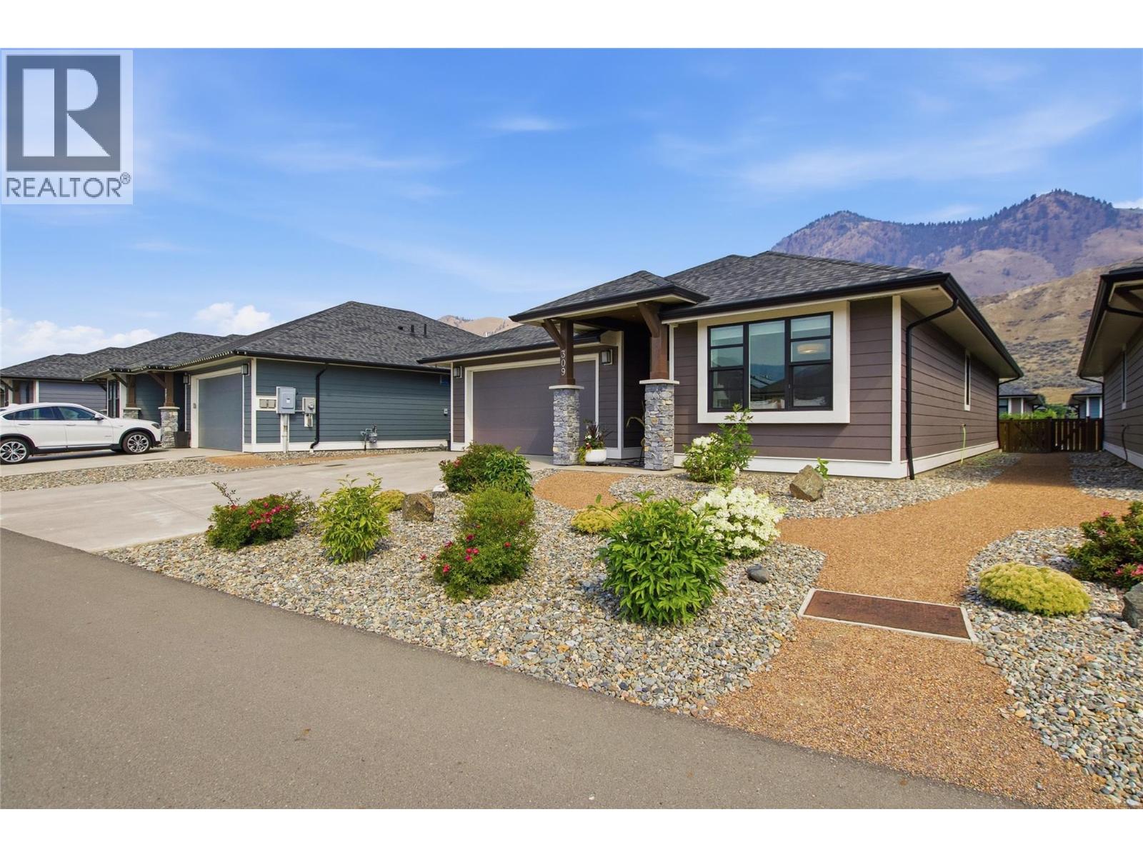 #309 641 SHUSWAP E Road - 4
