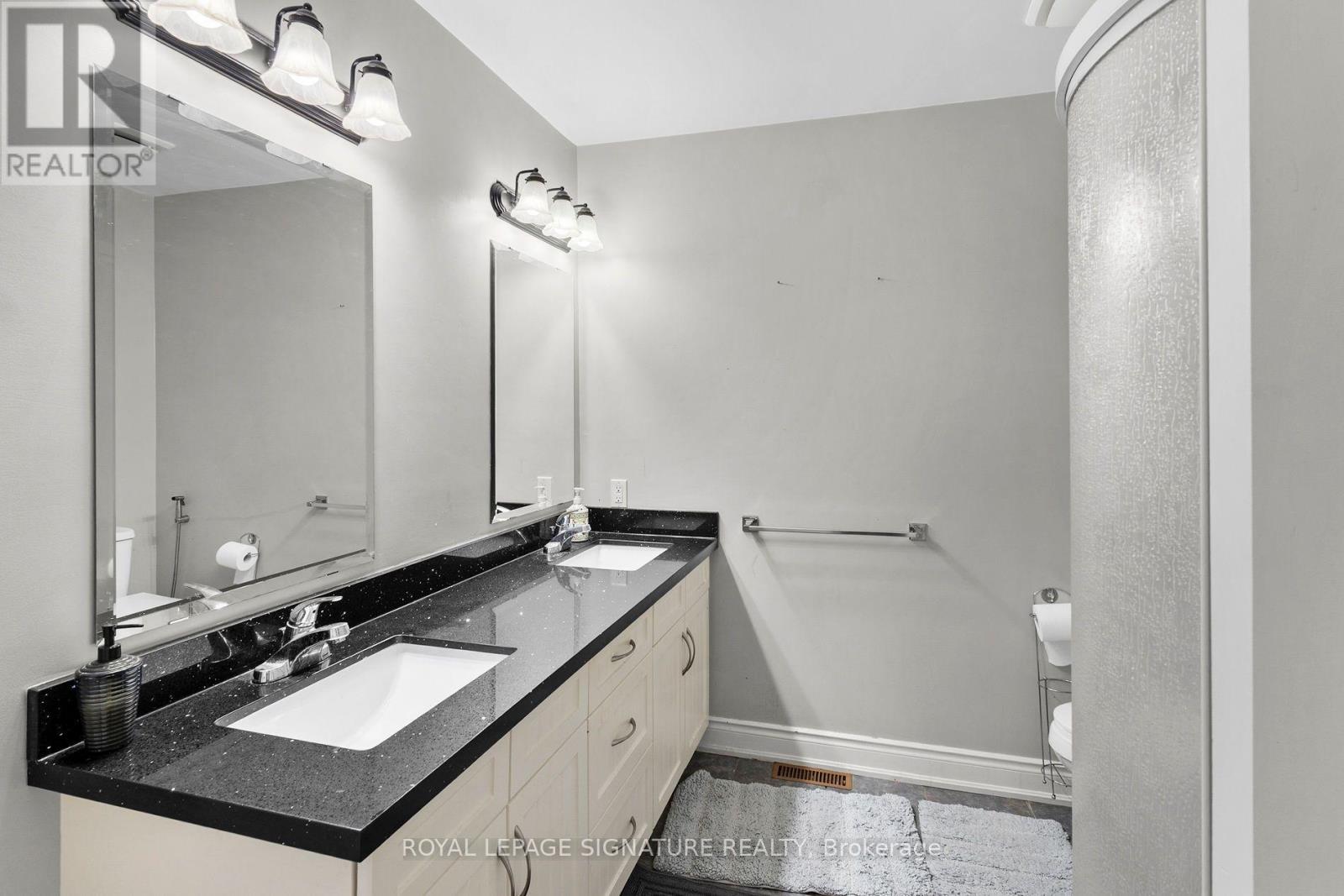 2904 RANGE LINE ROAD - 25