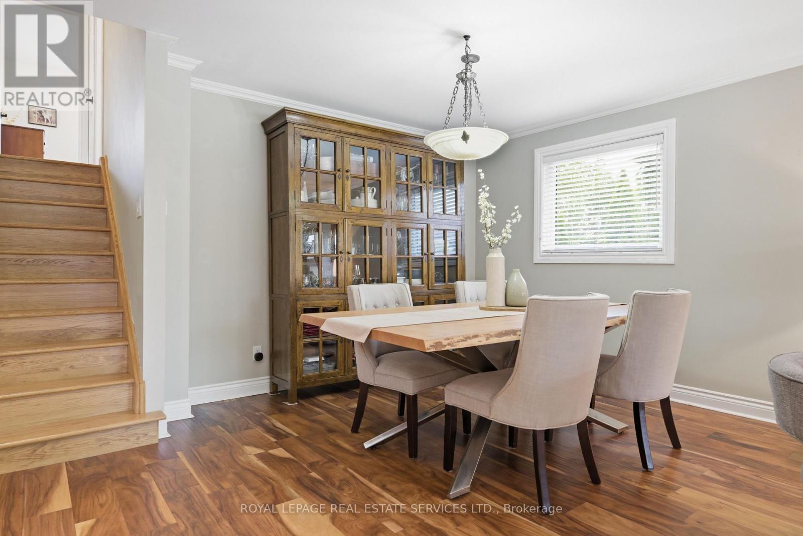 2035 PEN STREET - 11