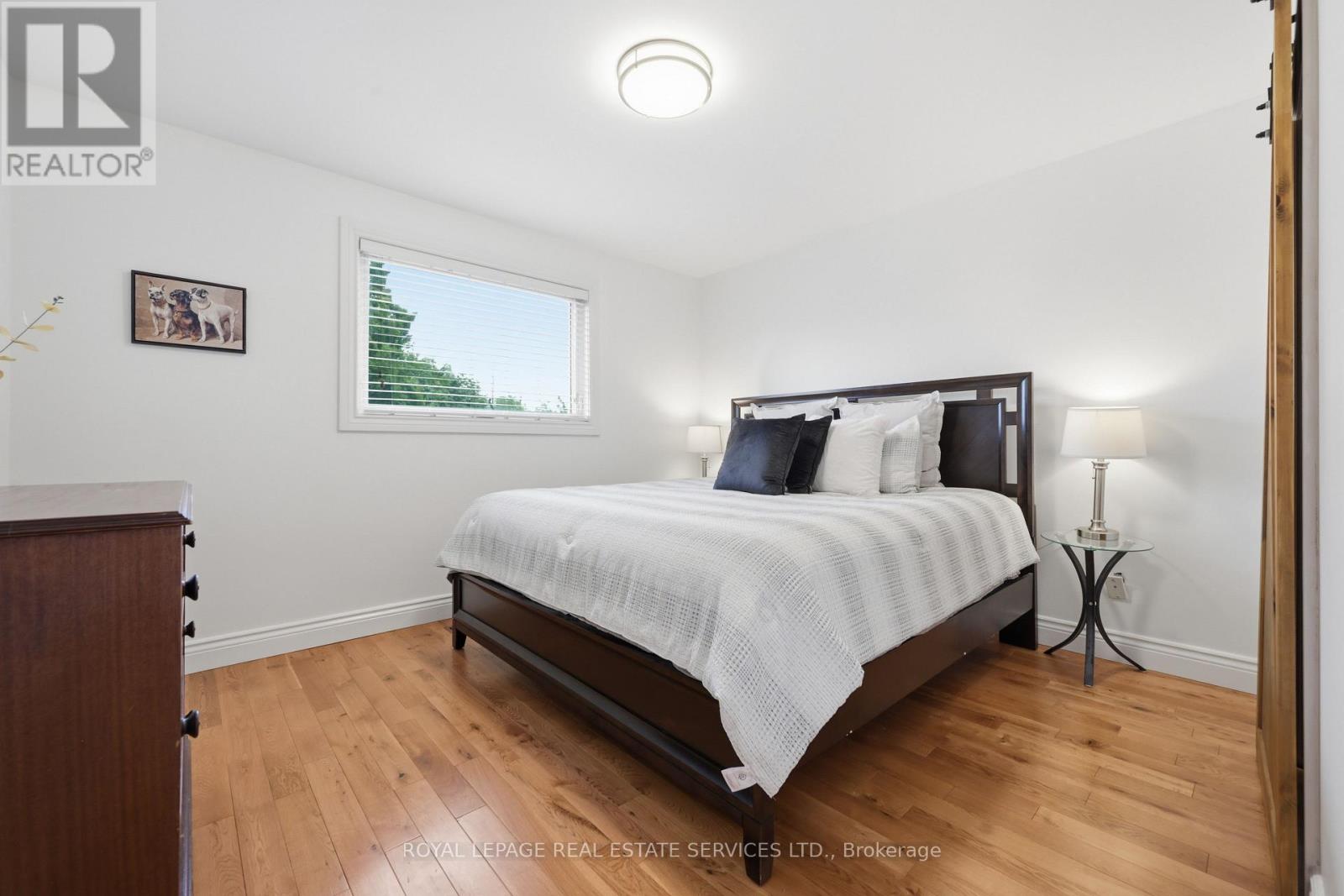 2035 PEN STREET - 19