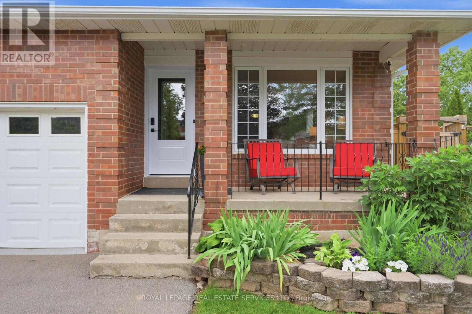 2035 PEN STREET - 4