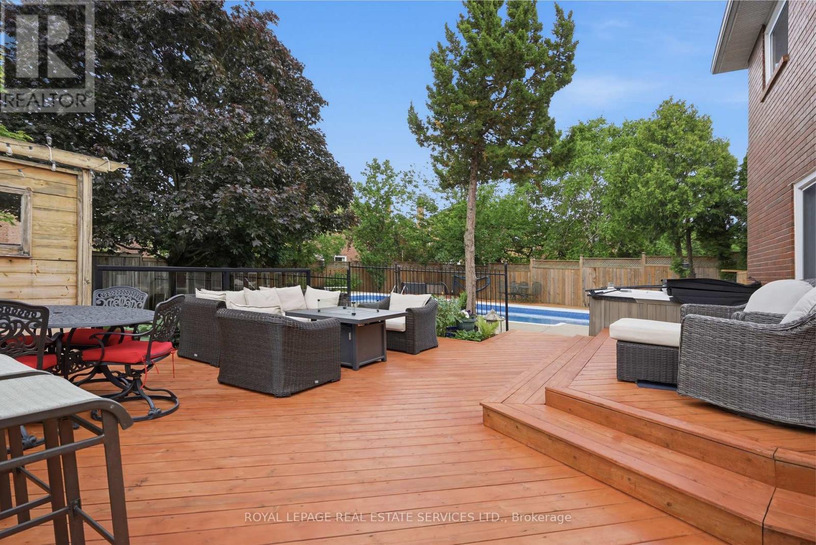 2035 PEN STREET - Image 42
