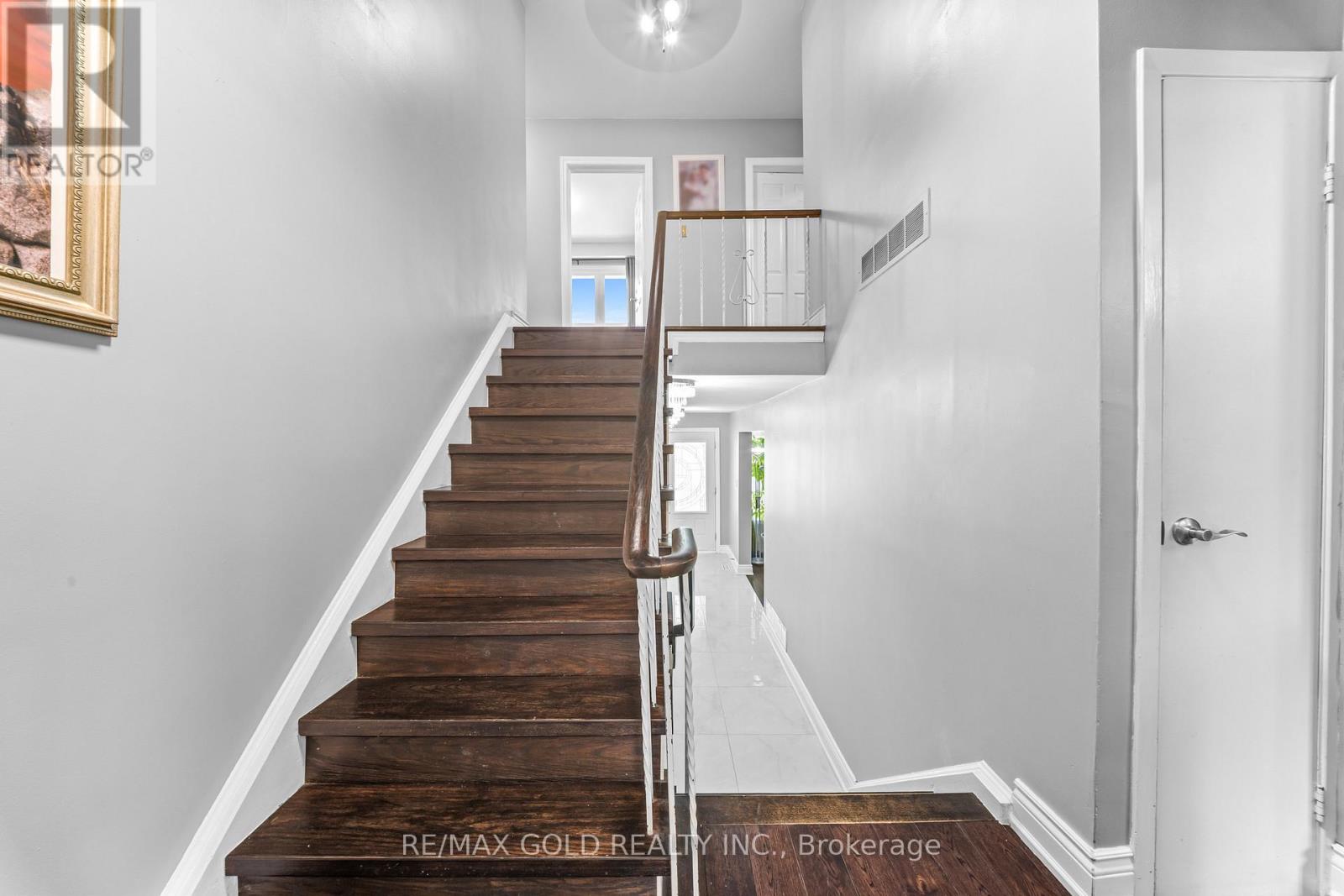 4 COLLINGDALE ROAD - 12