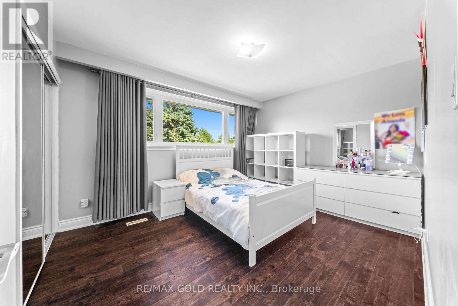 4 COLLINGDALE ROAD - 15