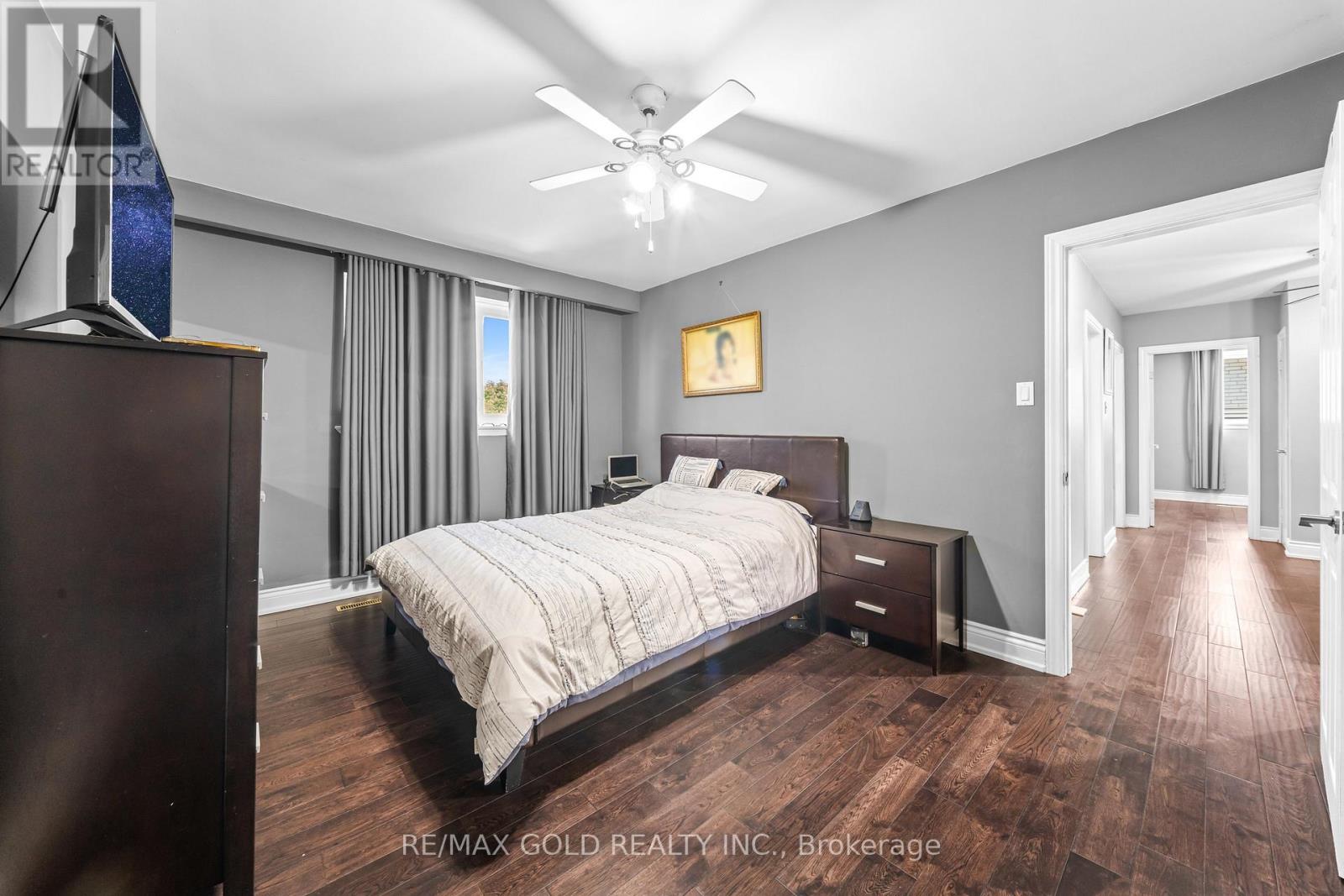 4 COLLINGDALE ROAD - 17