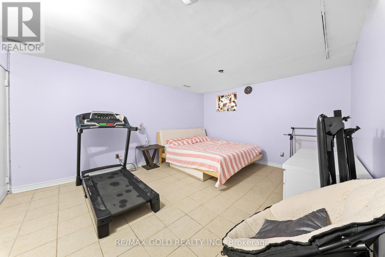 4 COLLINGDALE ROAD - 22