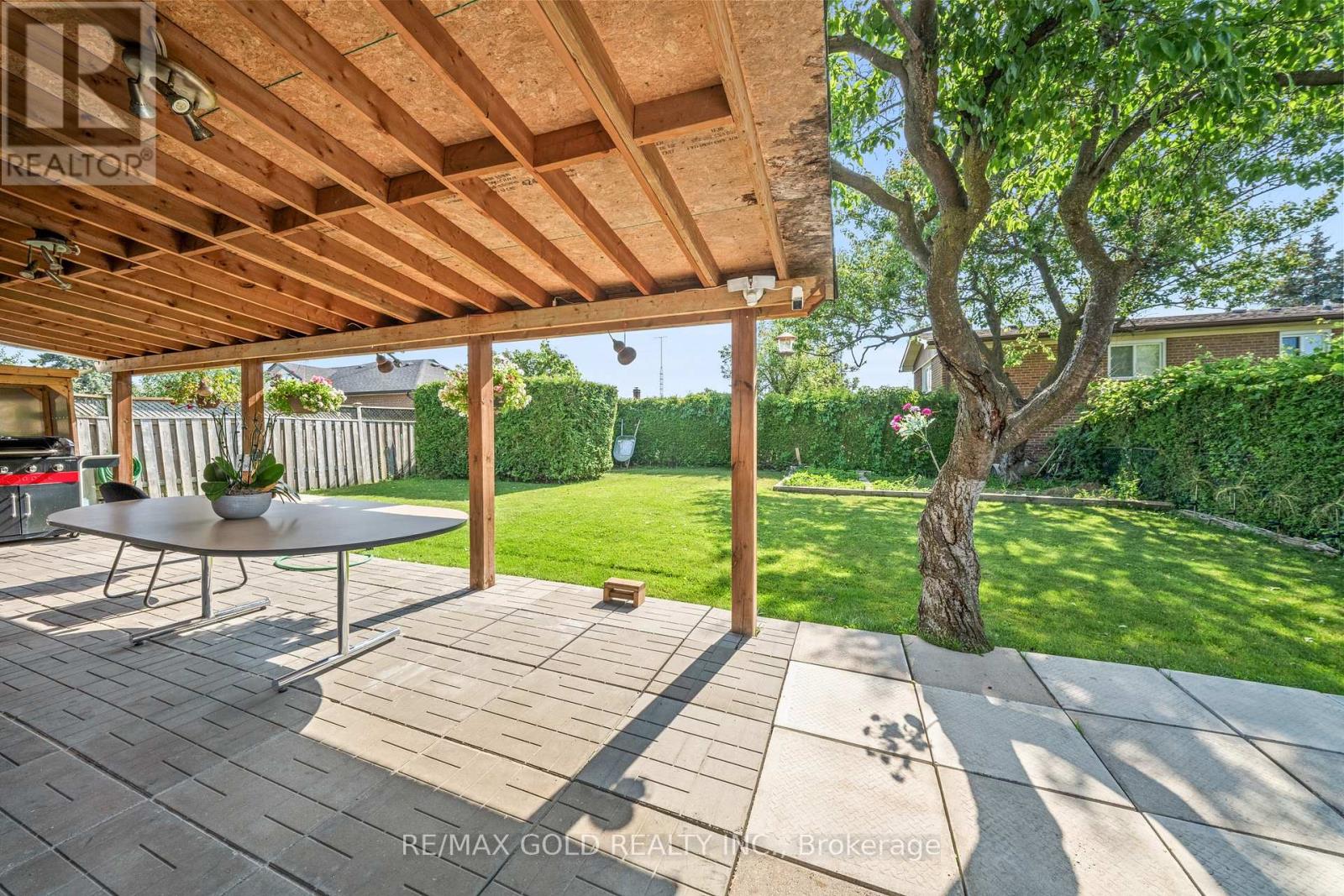 4 COLLINGDALE ROAD - 25