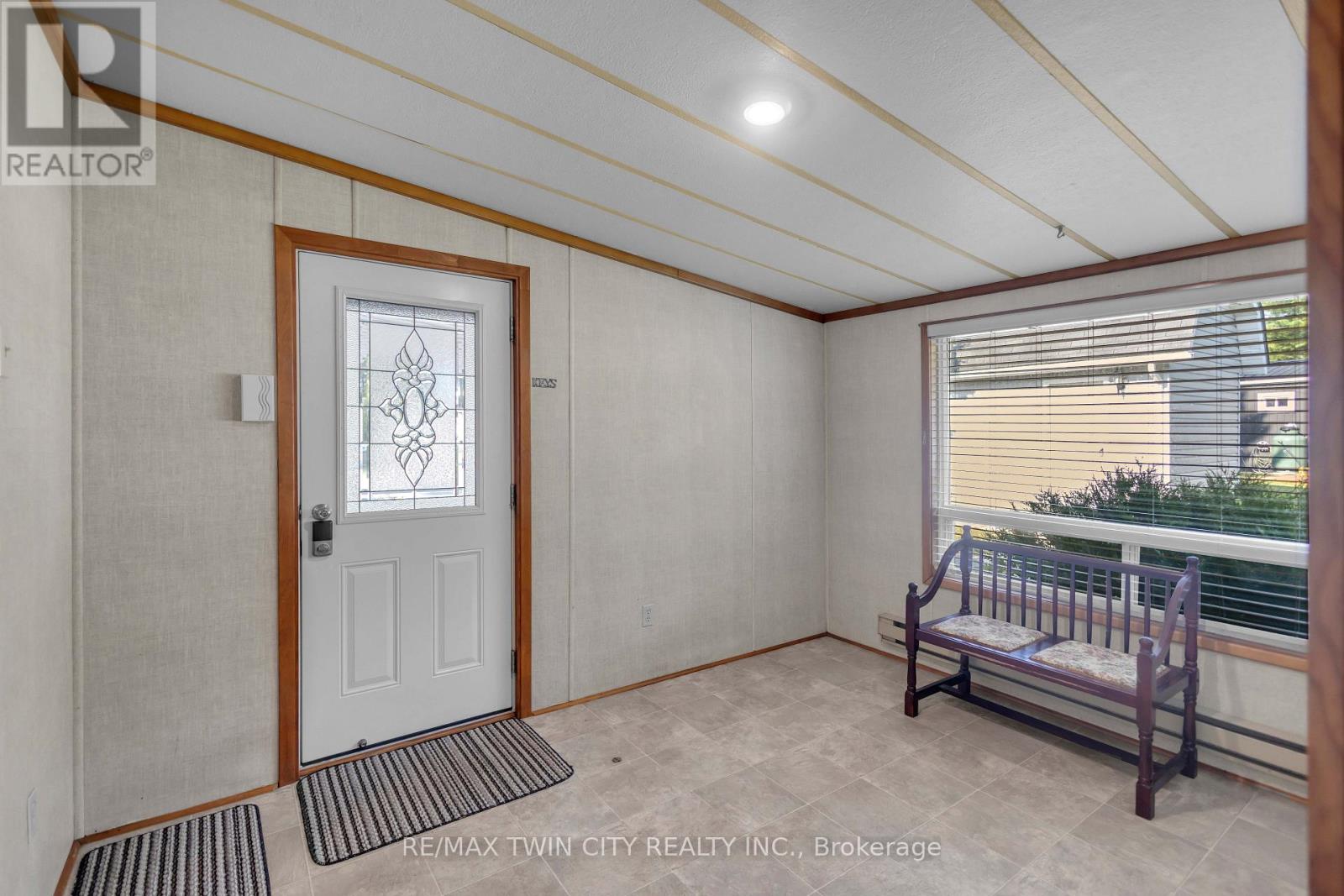 #505 673 BRANT WATERLOO ROAD - Image 4