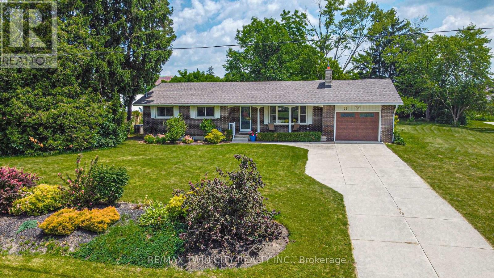11 BEECHIM DRIVE - Image 4