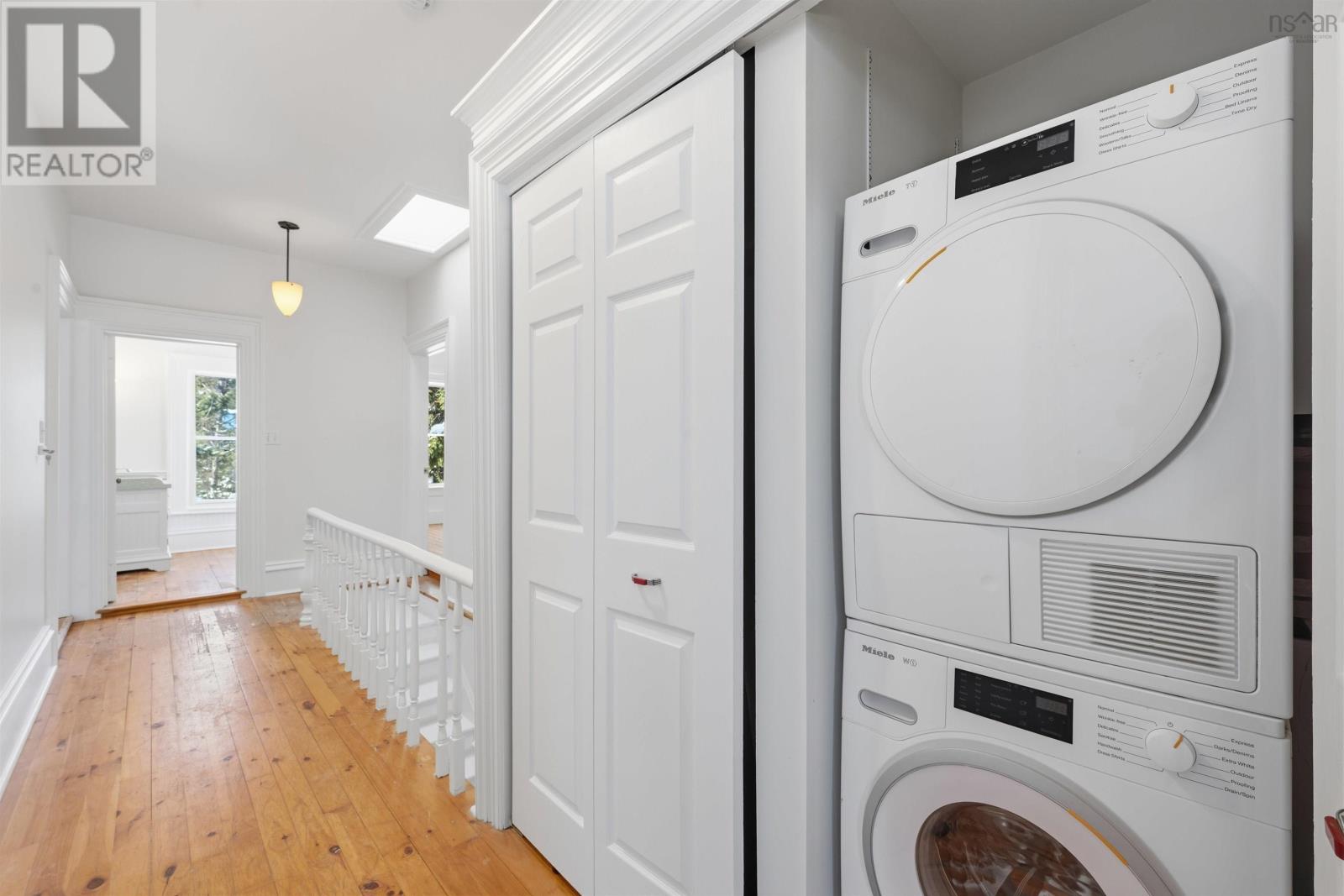 2048 Creighton Street - 14