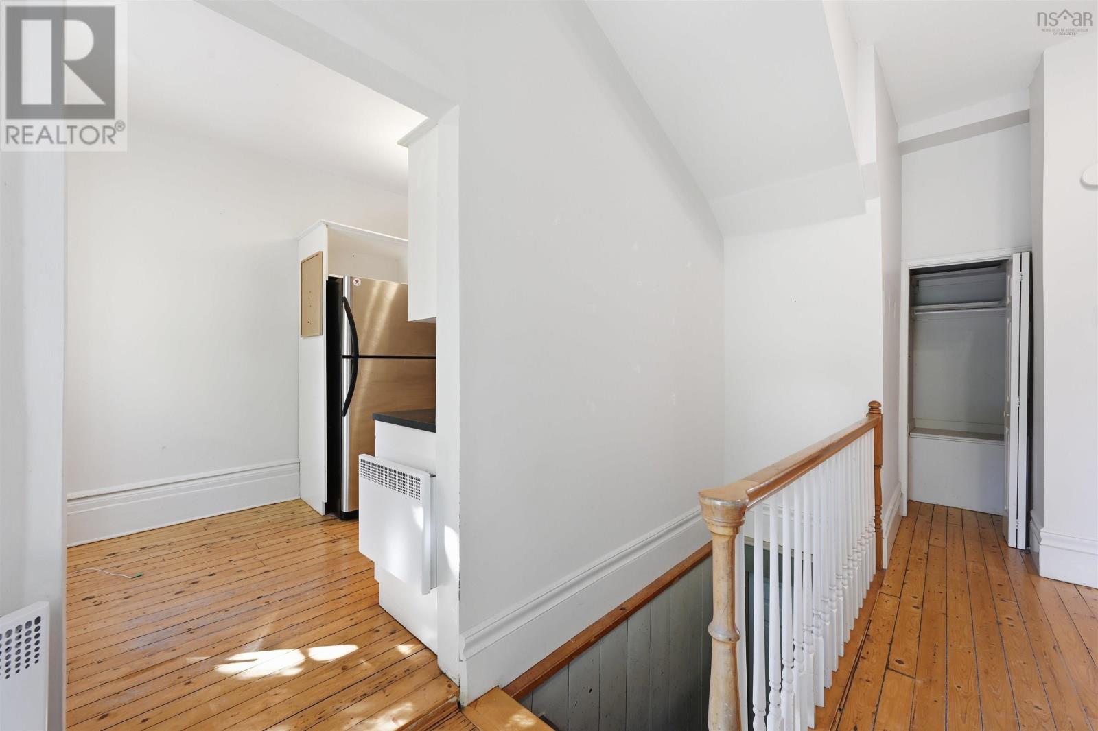 2048 Creighton Street - 26