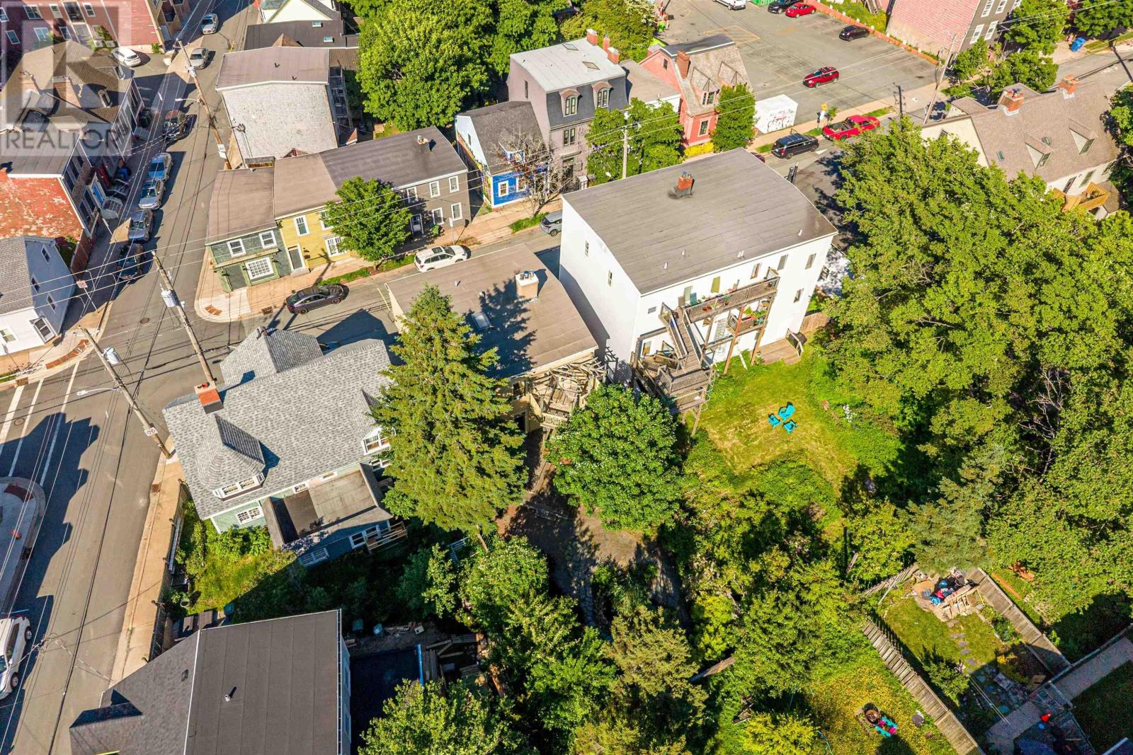 2048 Creighton Street - 44
