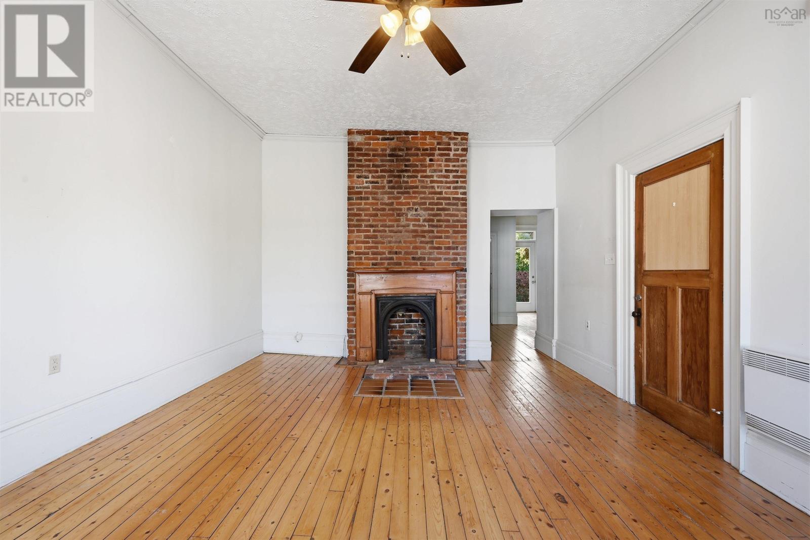 2048 Creighton Street - 22
