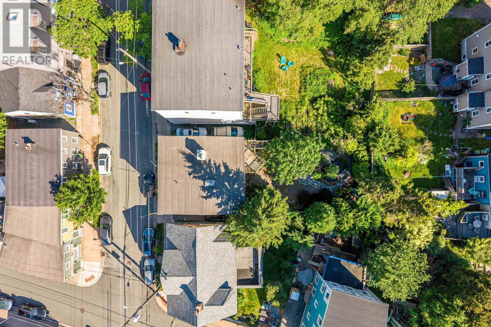 2048 Creighton Street - 39