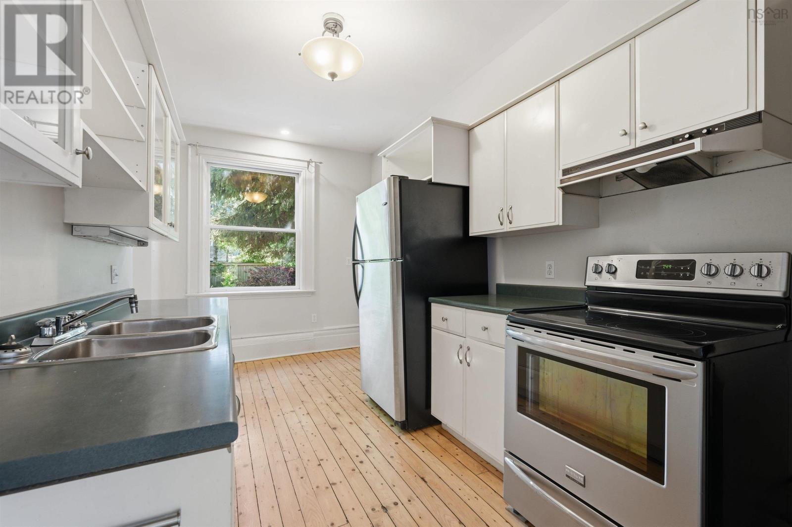 2048 Creighton Street - 30