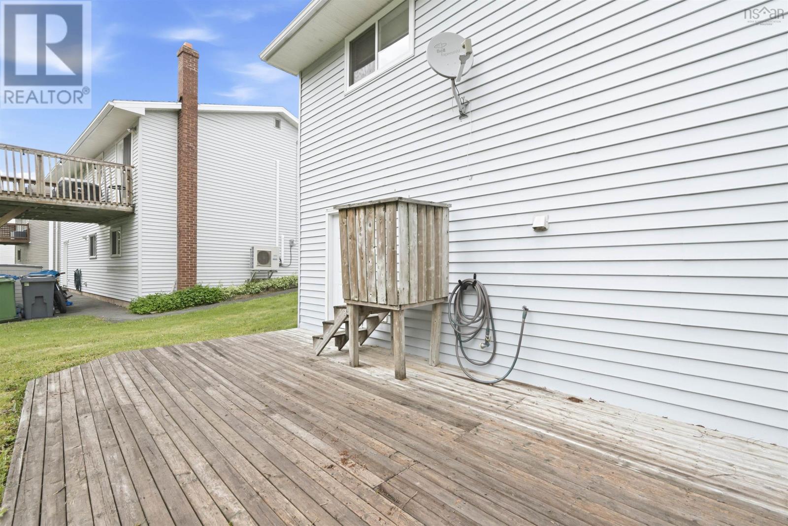54 Cartier Crescent - 42