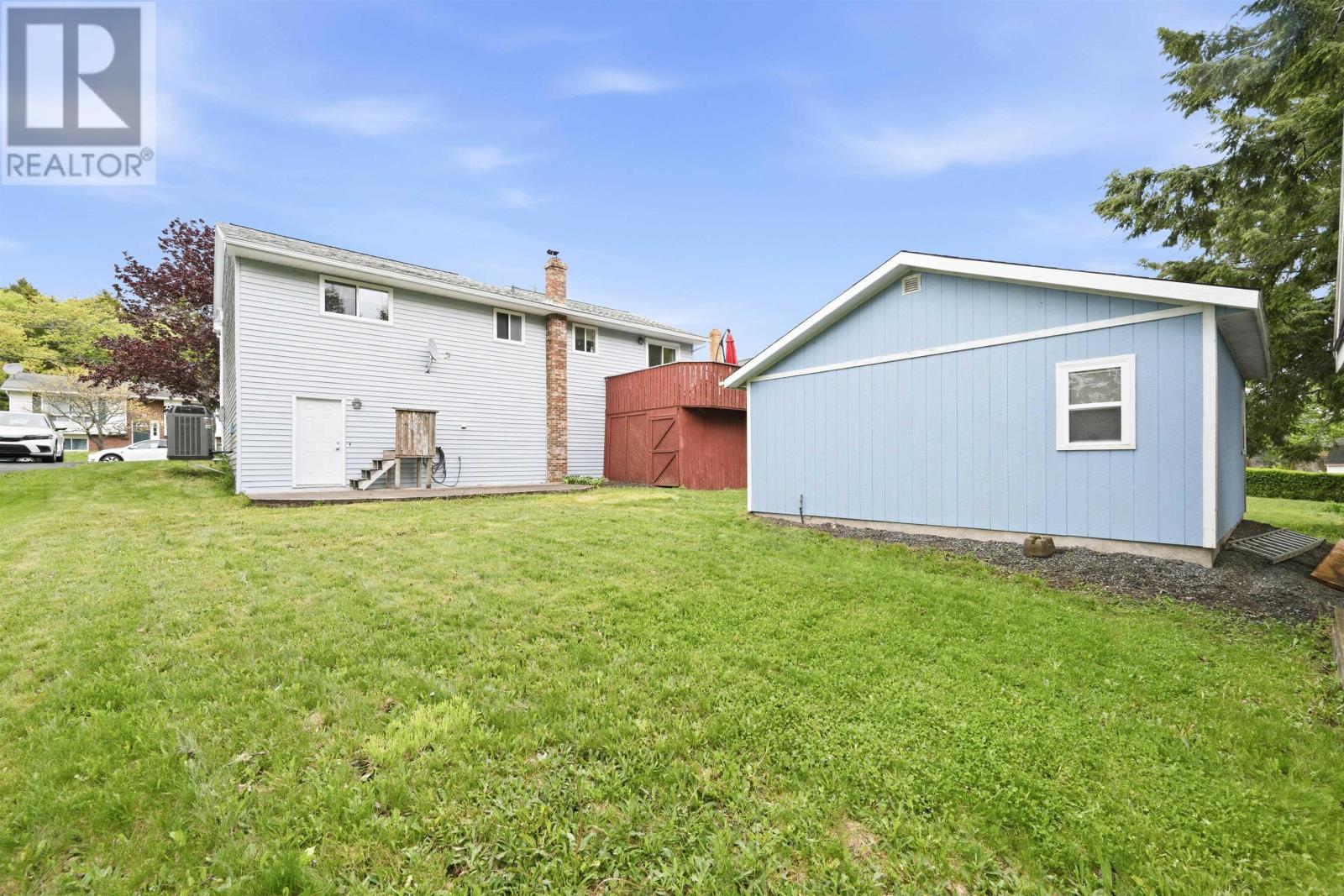 54 Cartier Crescent - 44