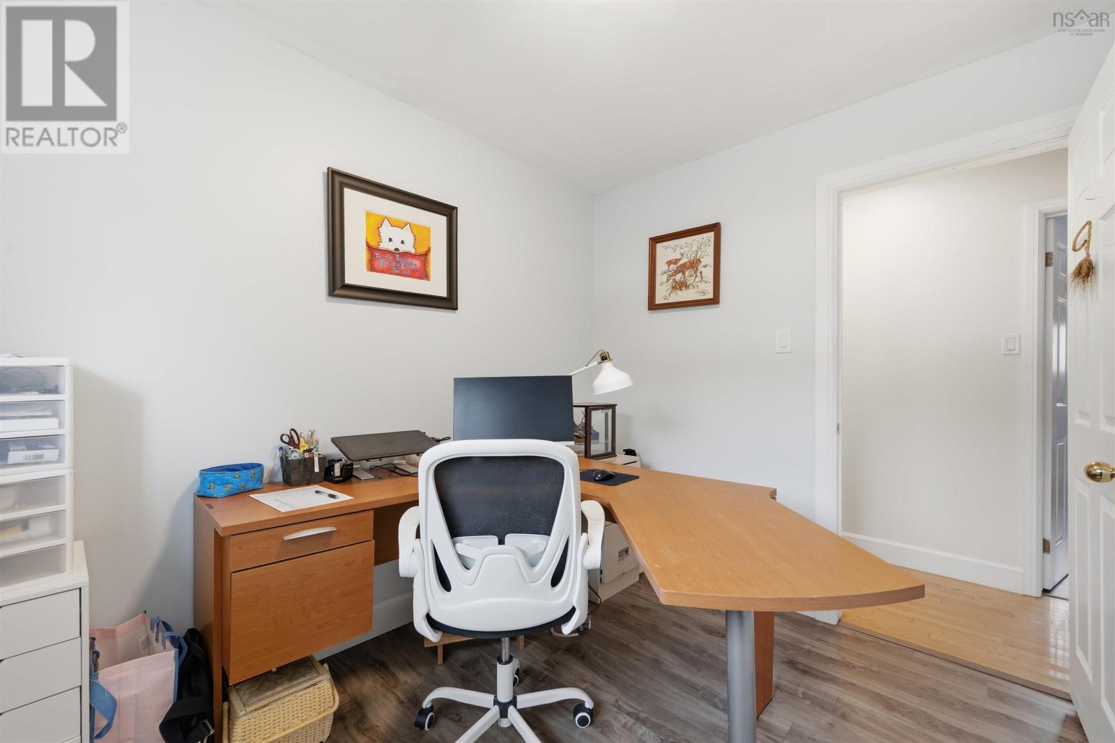 54 Cartier Crescent - 19