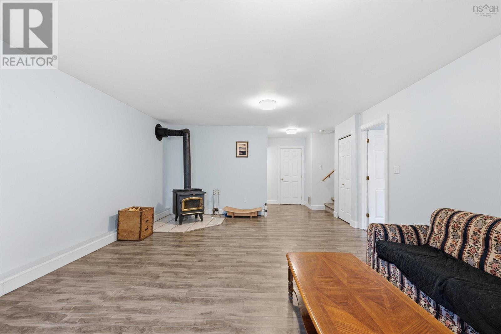 54 Cartier Crescent - 29