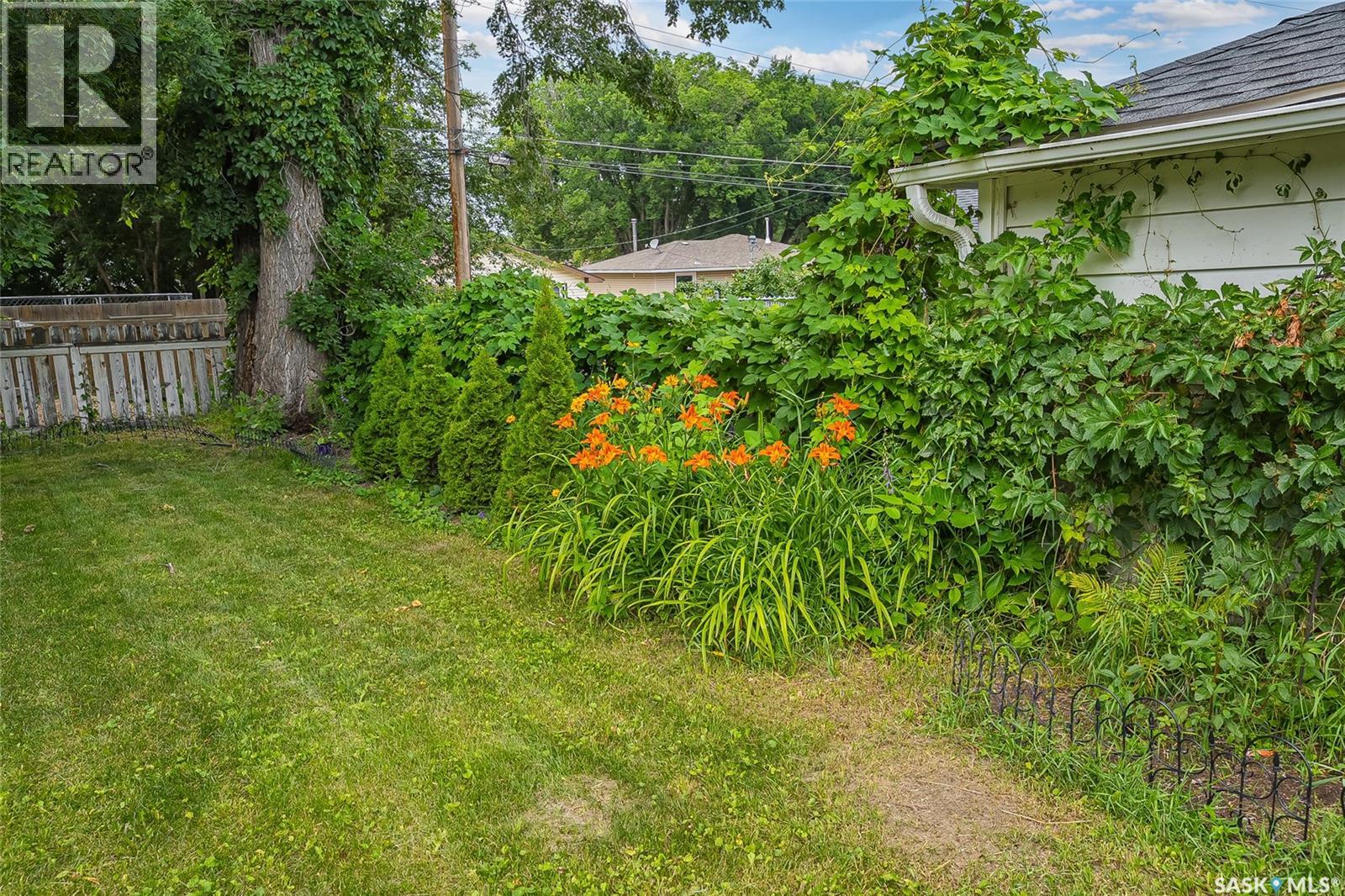 1309 I AVENUE N - 32