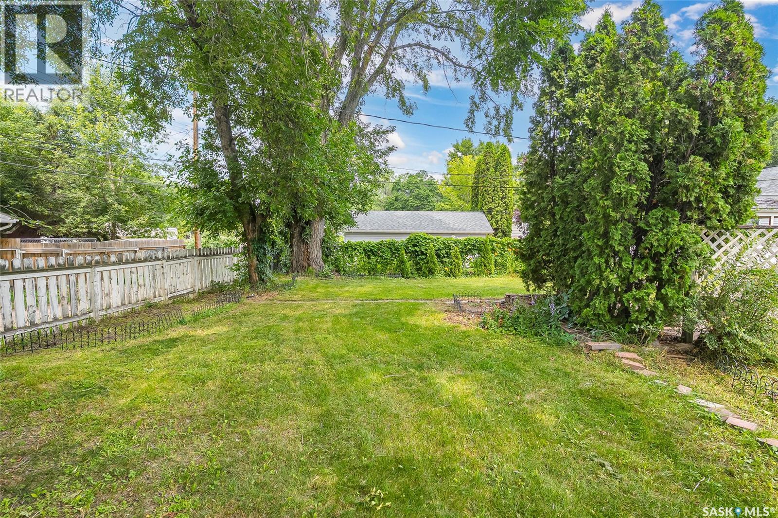 1309 I AVENUE N - 36