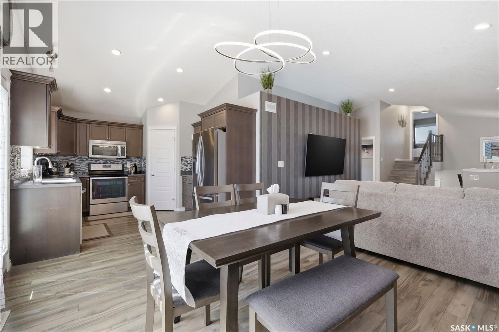 351 Kolynchuk MANOR - 11