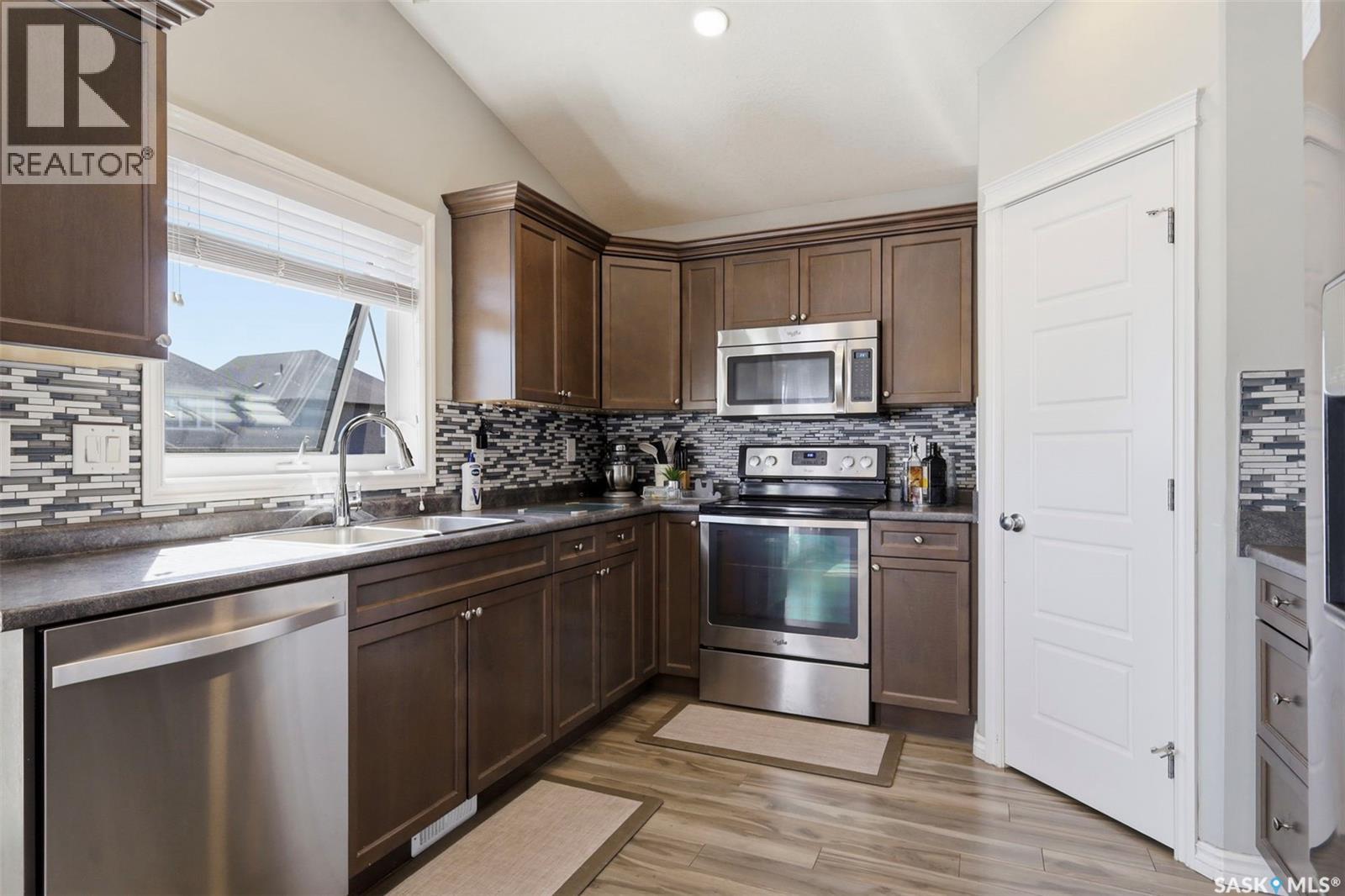351 Kolynchuk MANOR - 12