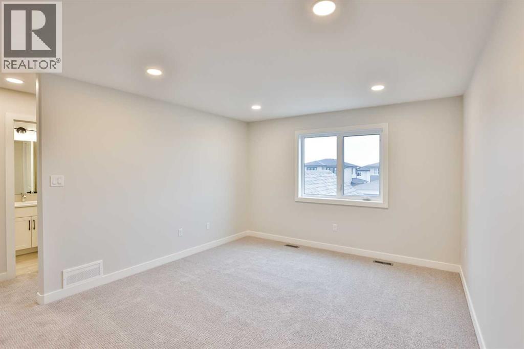 668 Devonia Road W - 15