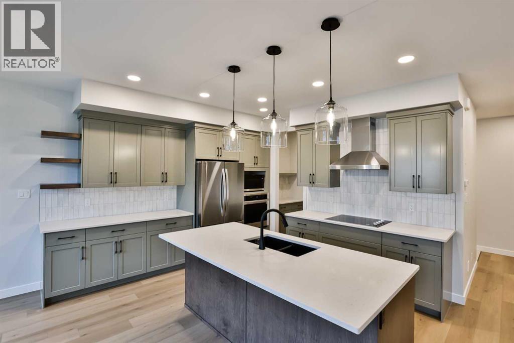 668 Devonia Road W - 3