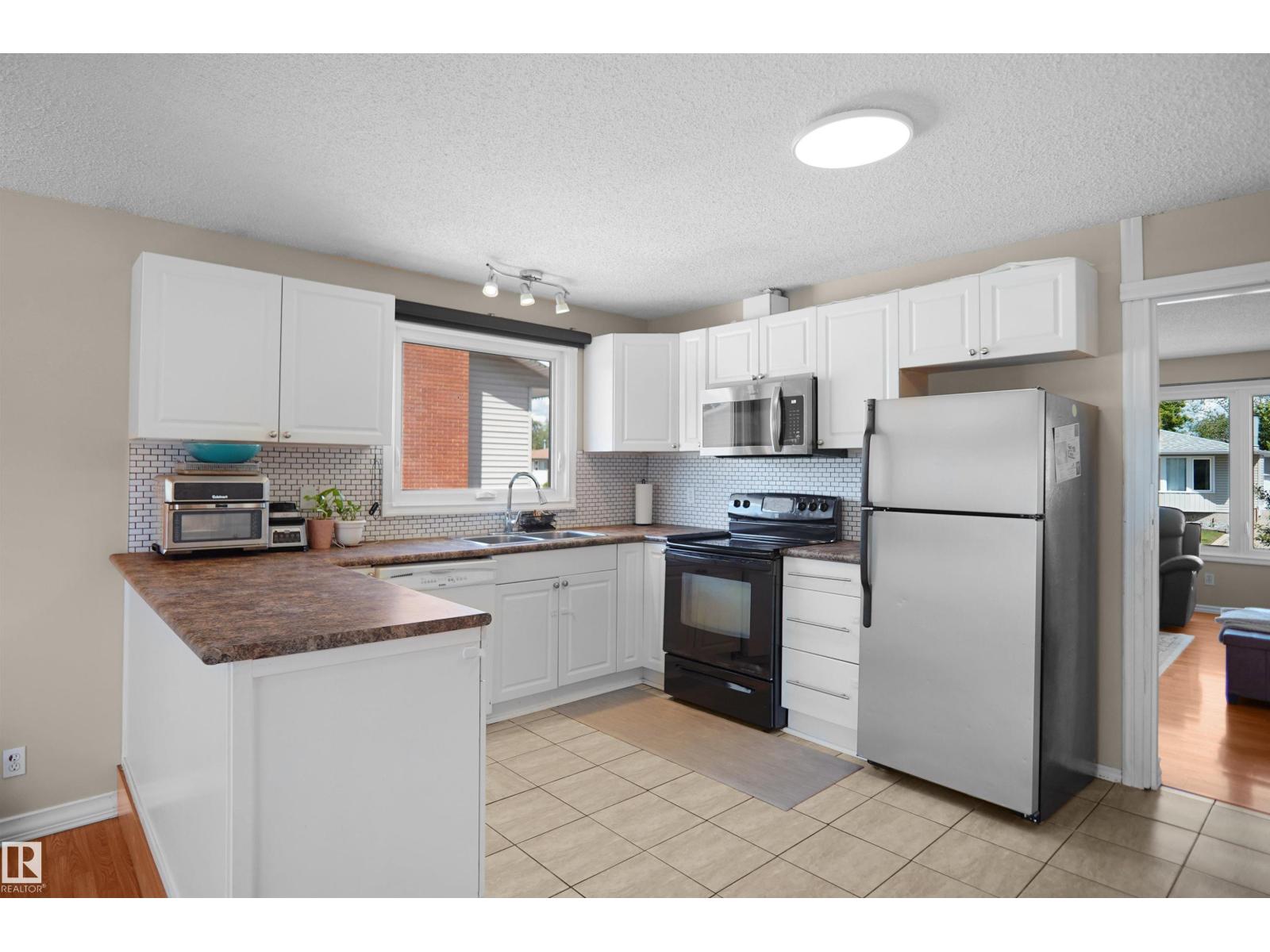 13524 26 ST NW - 6