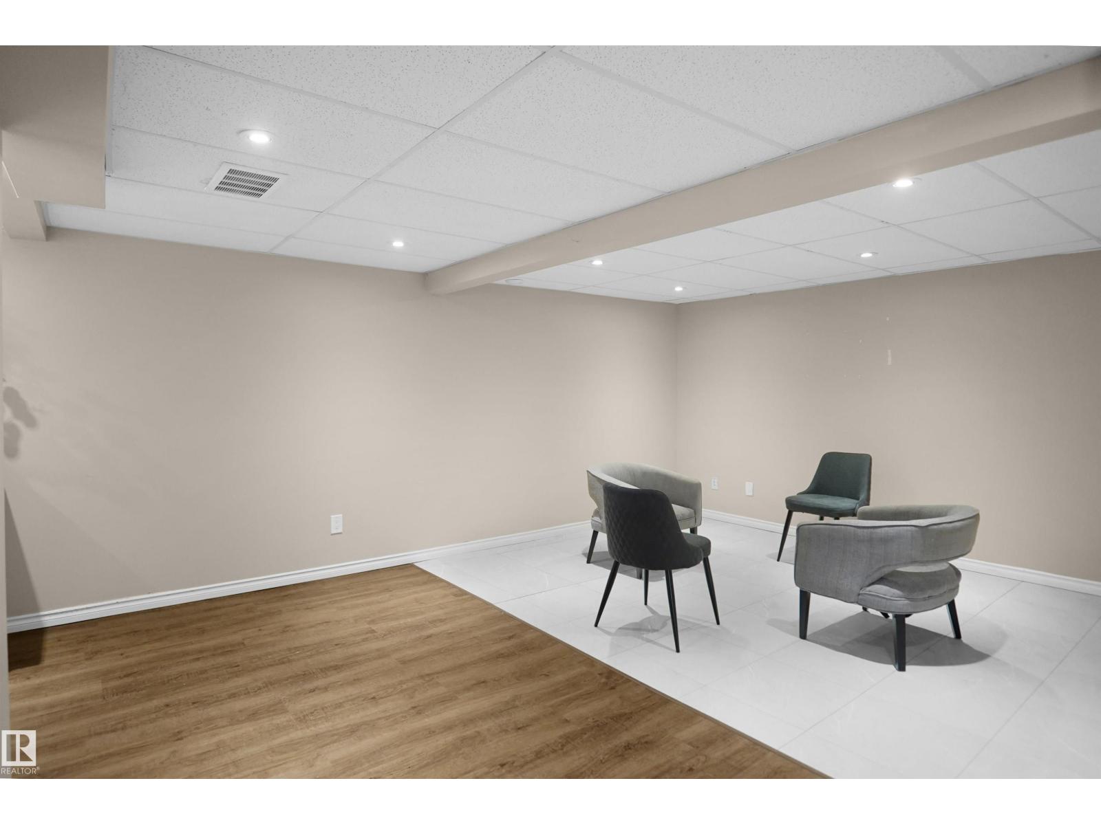 13524 26 ST NW - 23