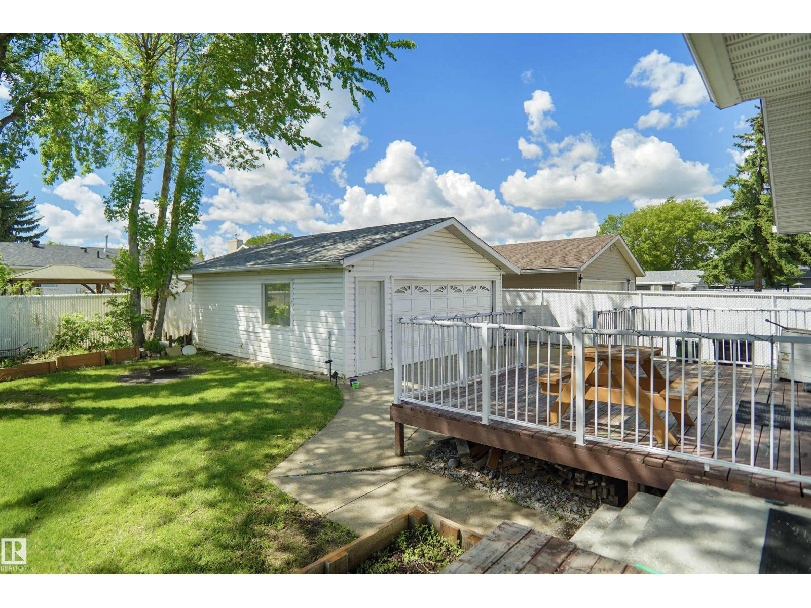 13524 26 ST NW - 41