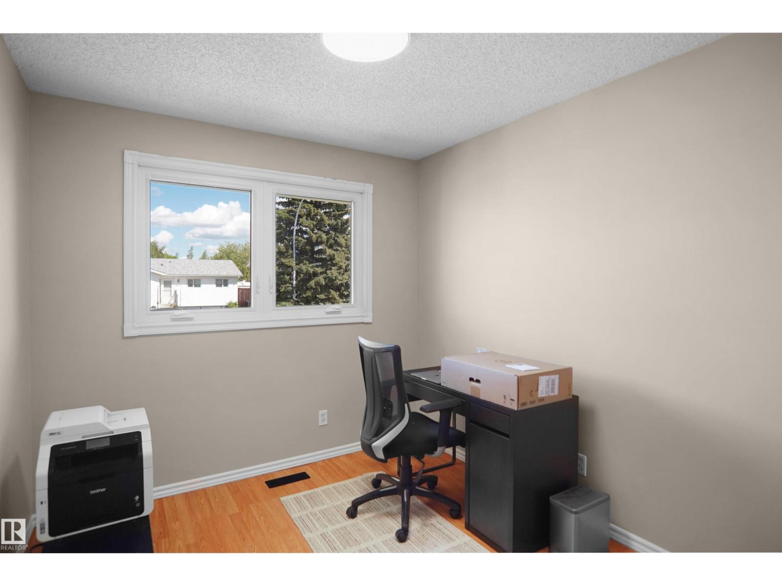 13524 26 ST NW - 21