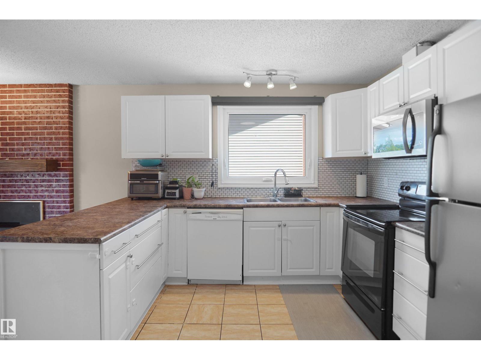 13524 26 ST NW - 5