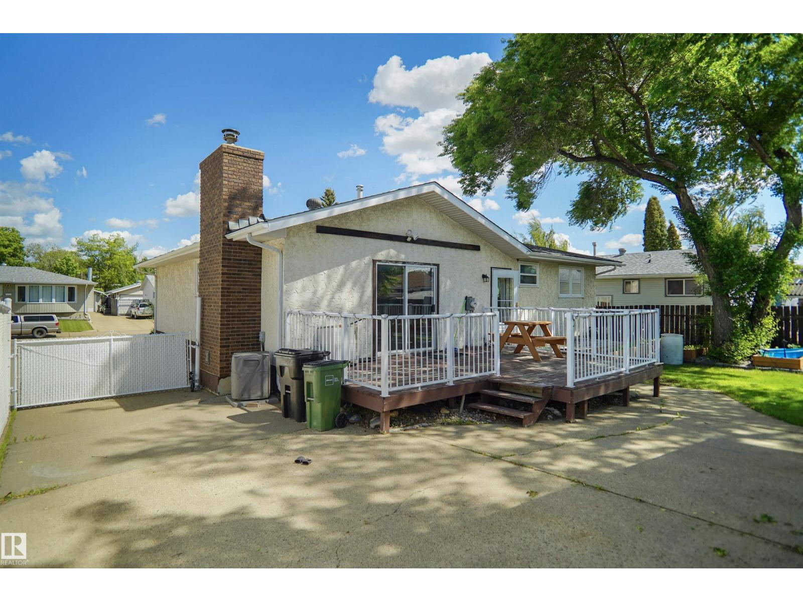 13524 26 ST NW - 37