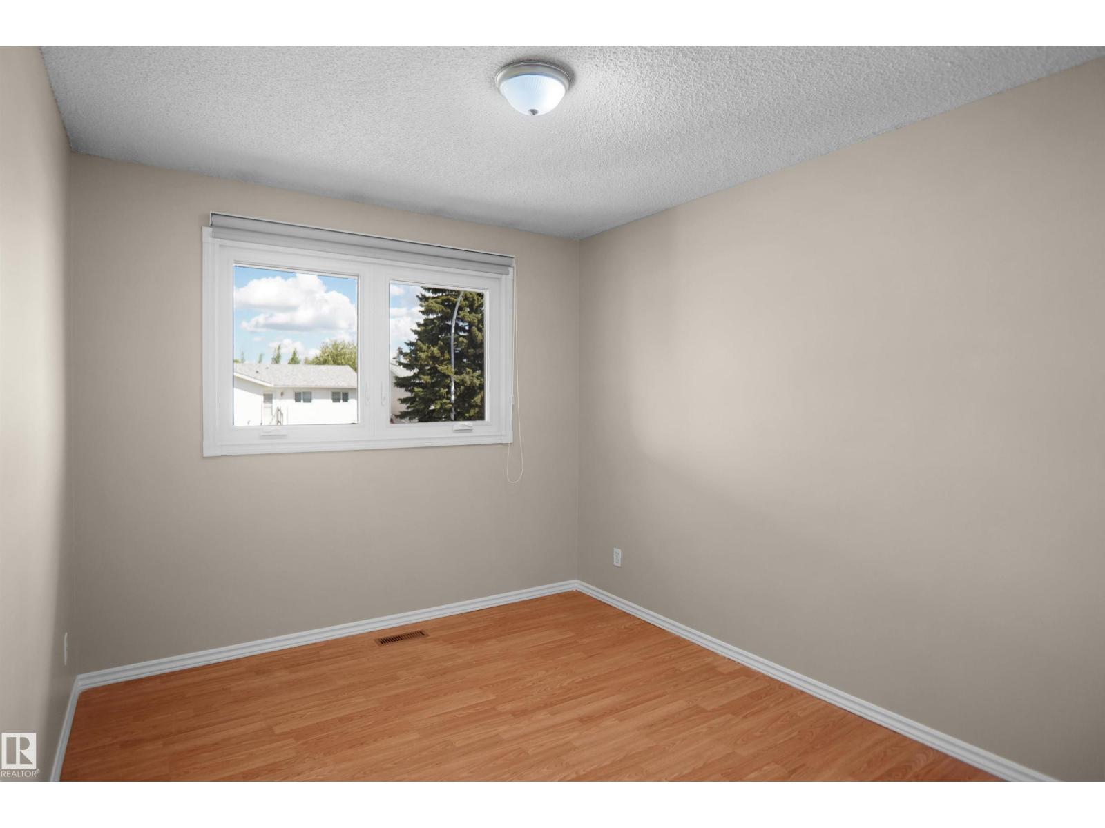 13524 26 ST NW - 18