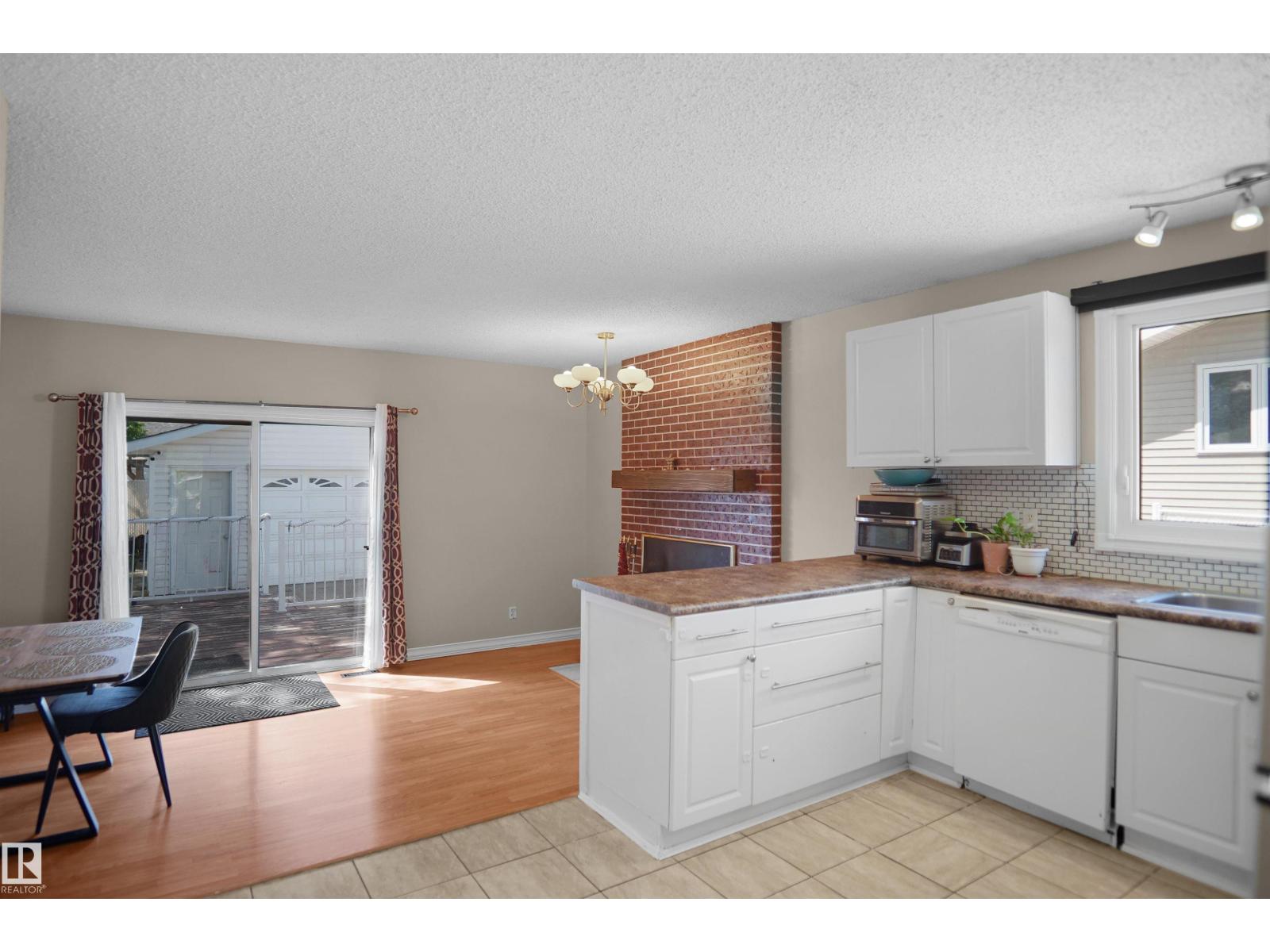 13524 26 ST NW - 4