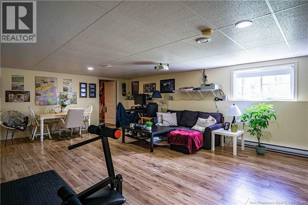 87 Dexter Crescent - Image 34