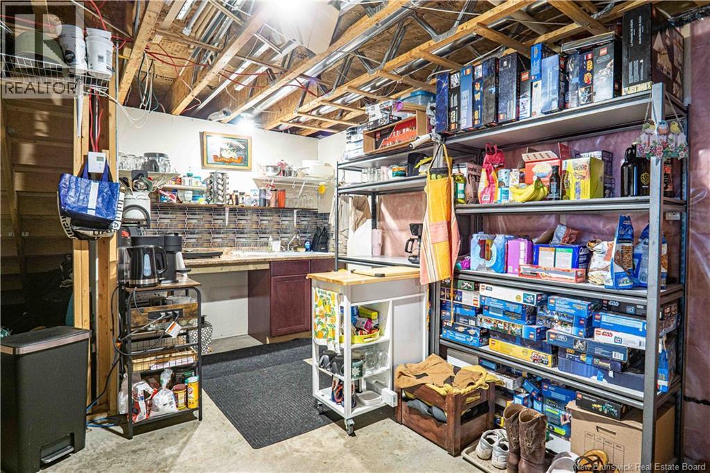 87 Dexter Crescent - Image 39