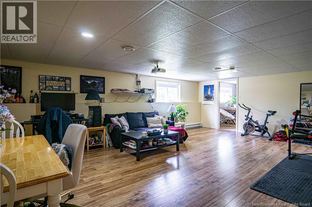 87 Dexter Crescent - Image 33