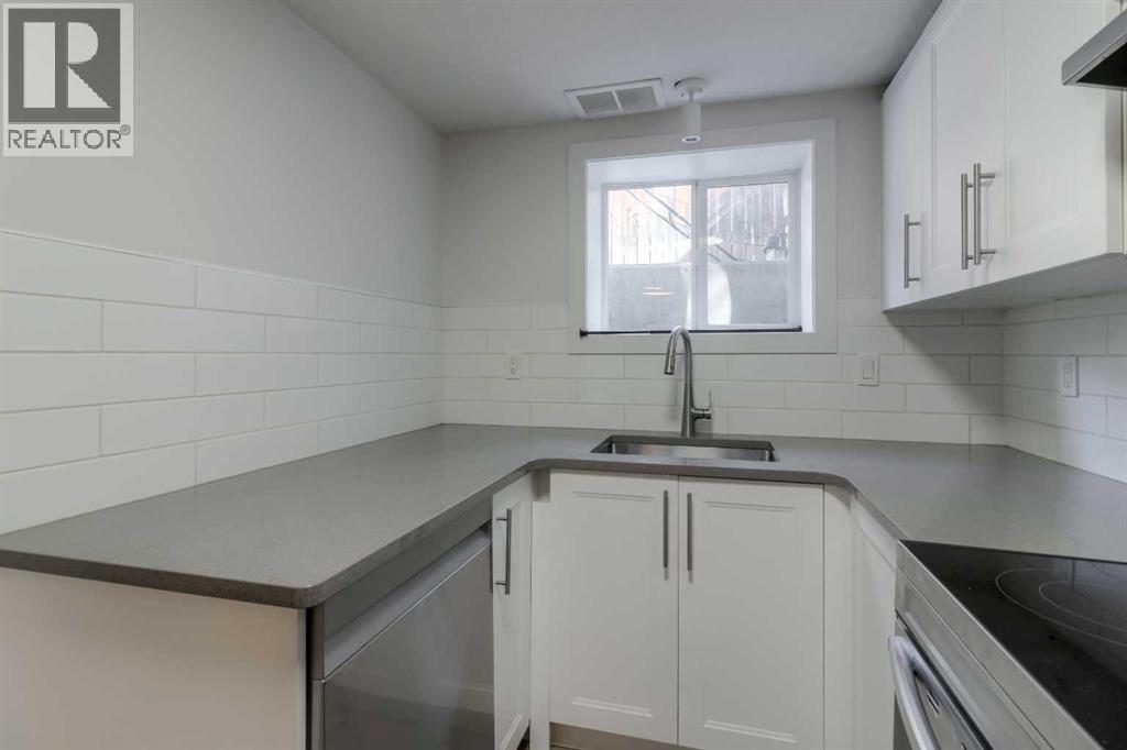 830 9 Street N - 23