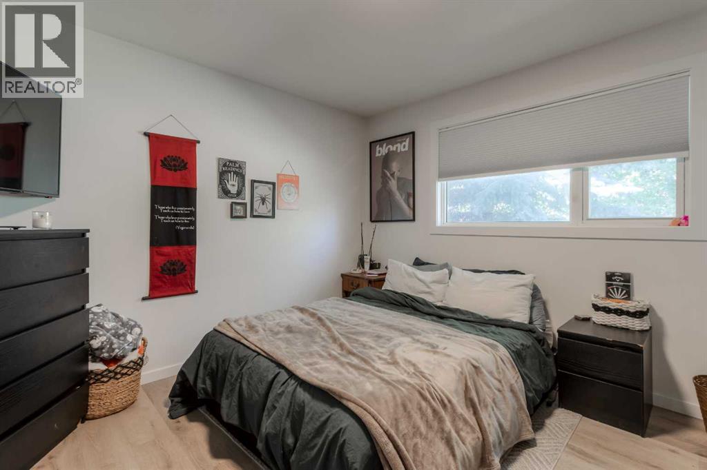 830 9 Street N - 15