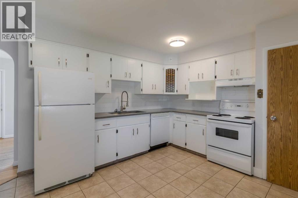 630 10 Street N - 9
