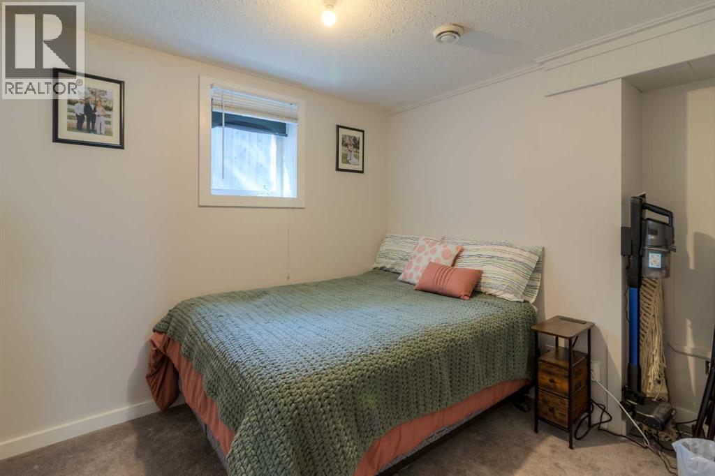 630 10 Street N - 27