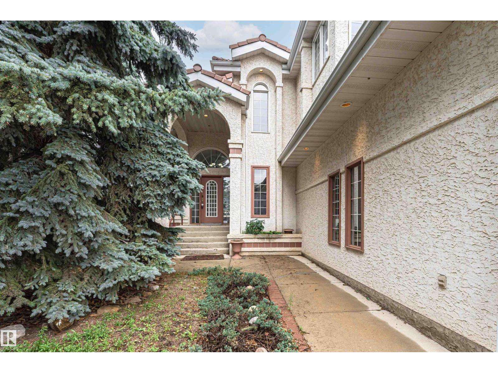 300 FERRIS WY NW - 2