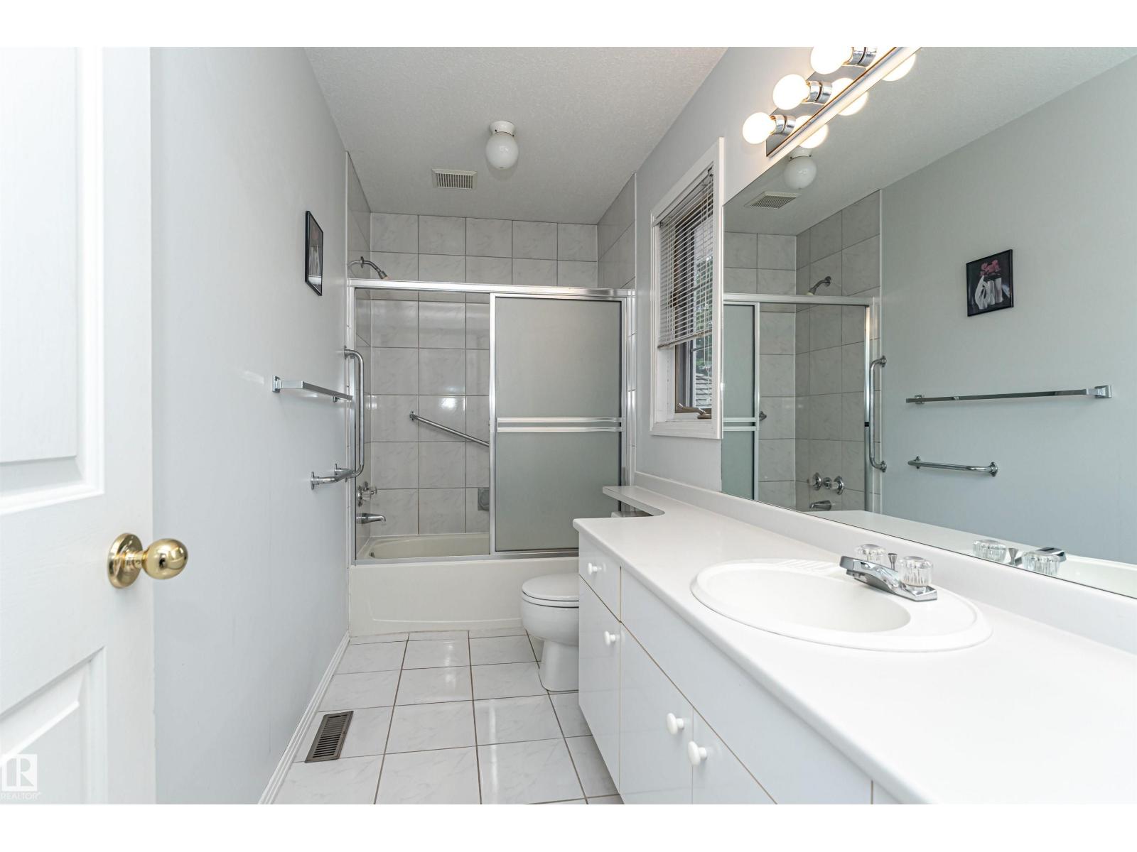 300 FERRIS WY NW - 46